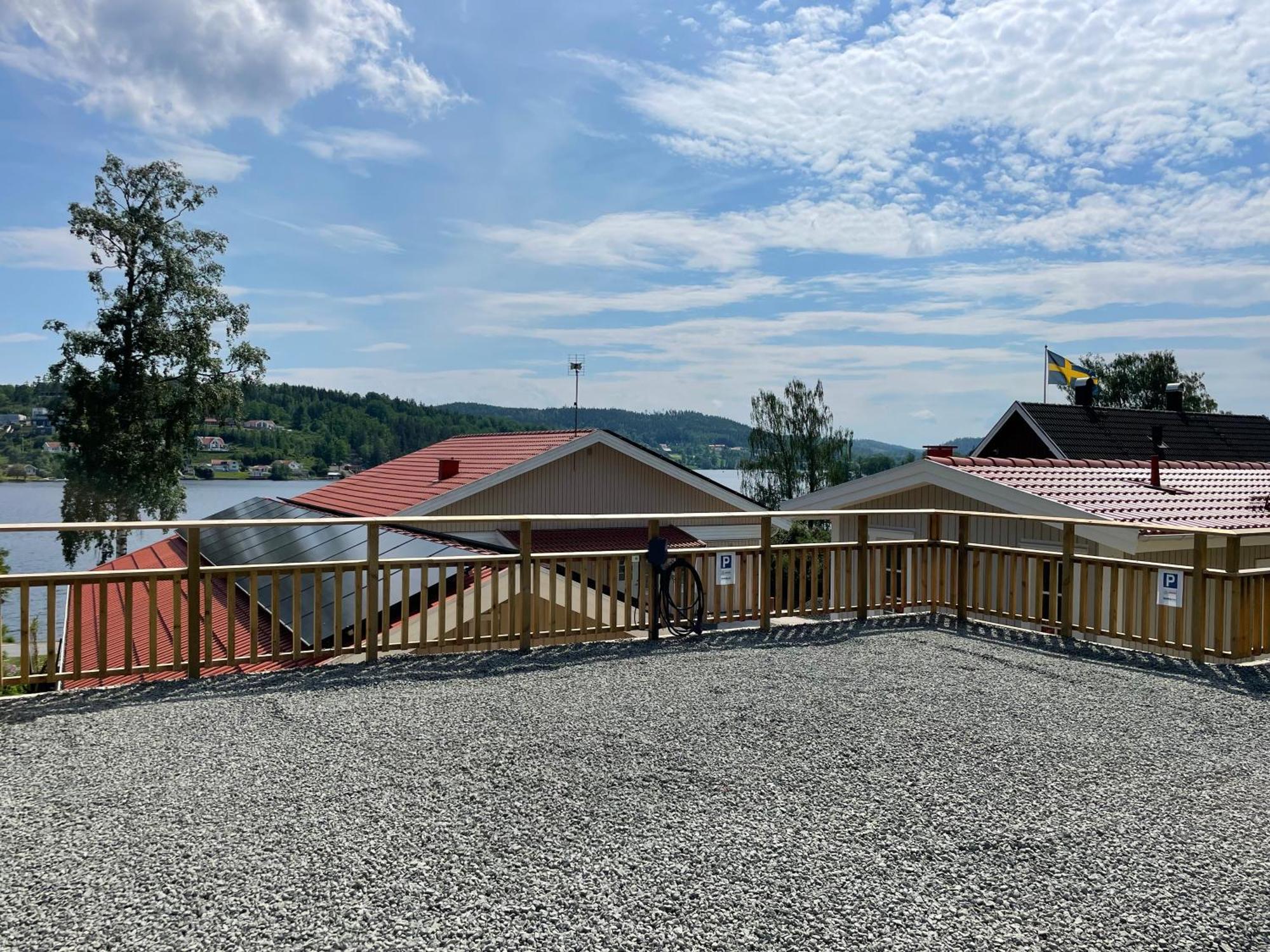 New House By The Lake Bunn & Private Bathing Jetty Granna ภายนอก รูปภาพ